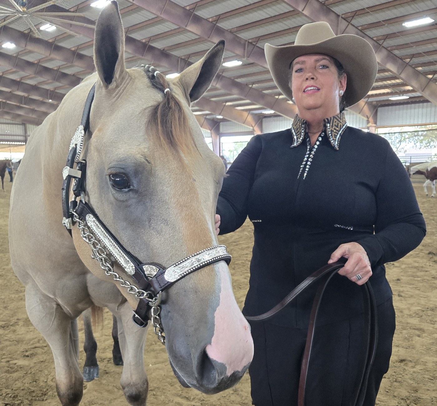 Leslie Street with Ally in the show ring